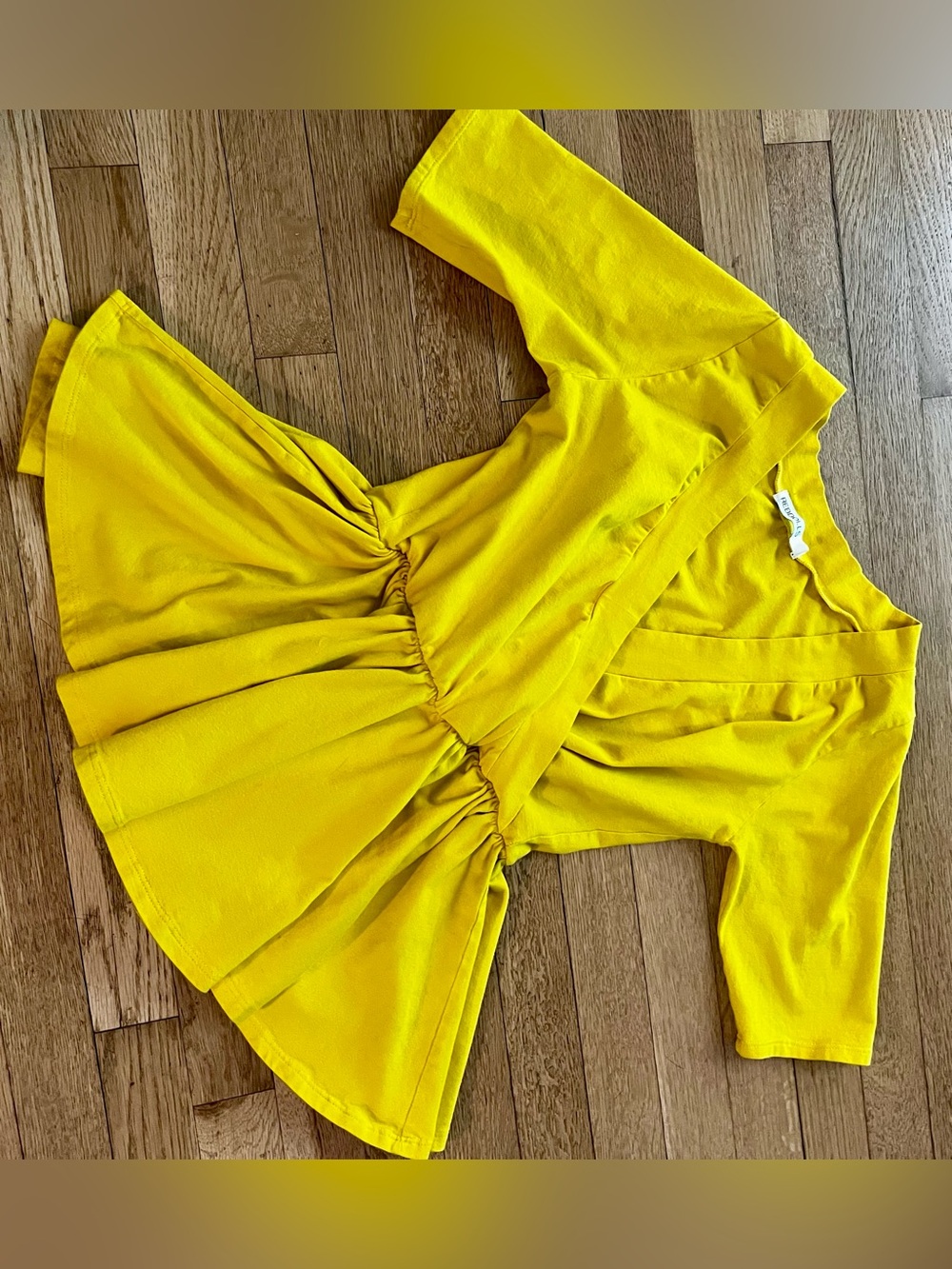 Beautiful bright Yellow Peplum Top Sz Med